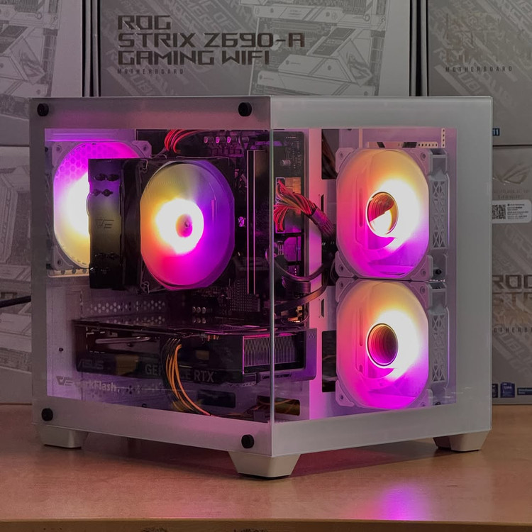 سیستم گیمینگ و استریمینگ STREAMER | گرافیک نسل جدید RTX 5050 و پردازنده Intel Core i5‑13400F | مناسب استریم، تدوین سبک و بازیهای آنلاین | رم 16GB DDR4 3200MHz | حافظه پرسرعت SSD NVMe 500GB به همراه 500GB HDD | پاور Green 530W و کیس گیمینگ AURA GC101M با کولینگ بهینه | ویندوز ۱۱ آماده نصب