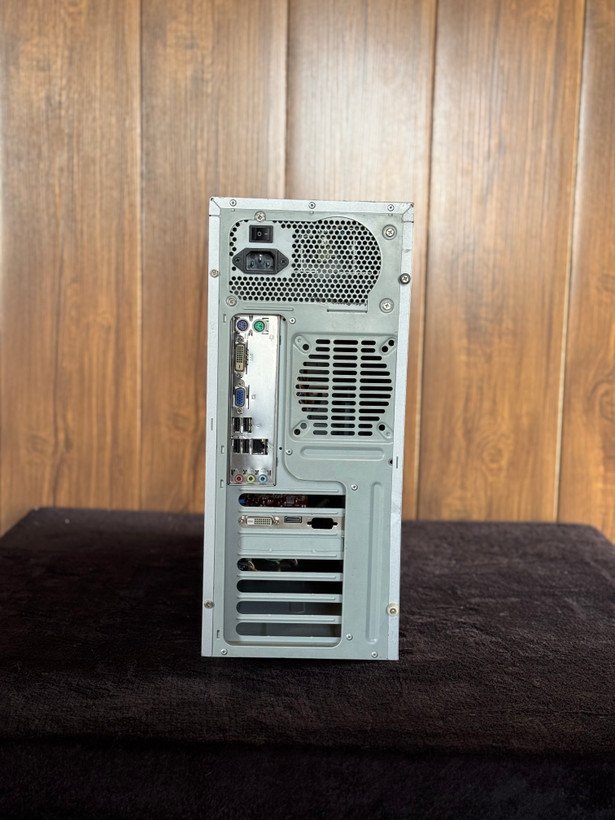 کامپیوتر اقتصادی گیمینگ Class AB | مناسب بازیهای کلاسیک و قدیمی + کاربری سبک و خانگی | AMD Athlon II X2 255 | Radeon HD 5450 1GB | RAM 4GB DDR3 | HDD 160GB | Windows 7 64-bit